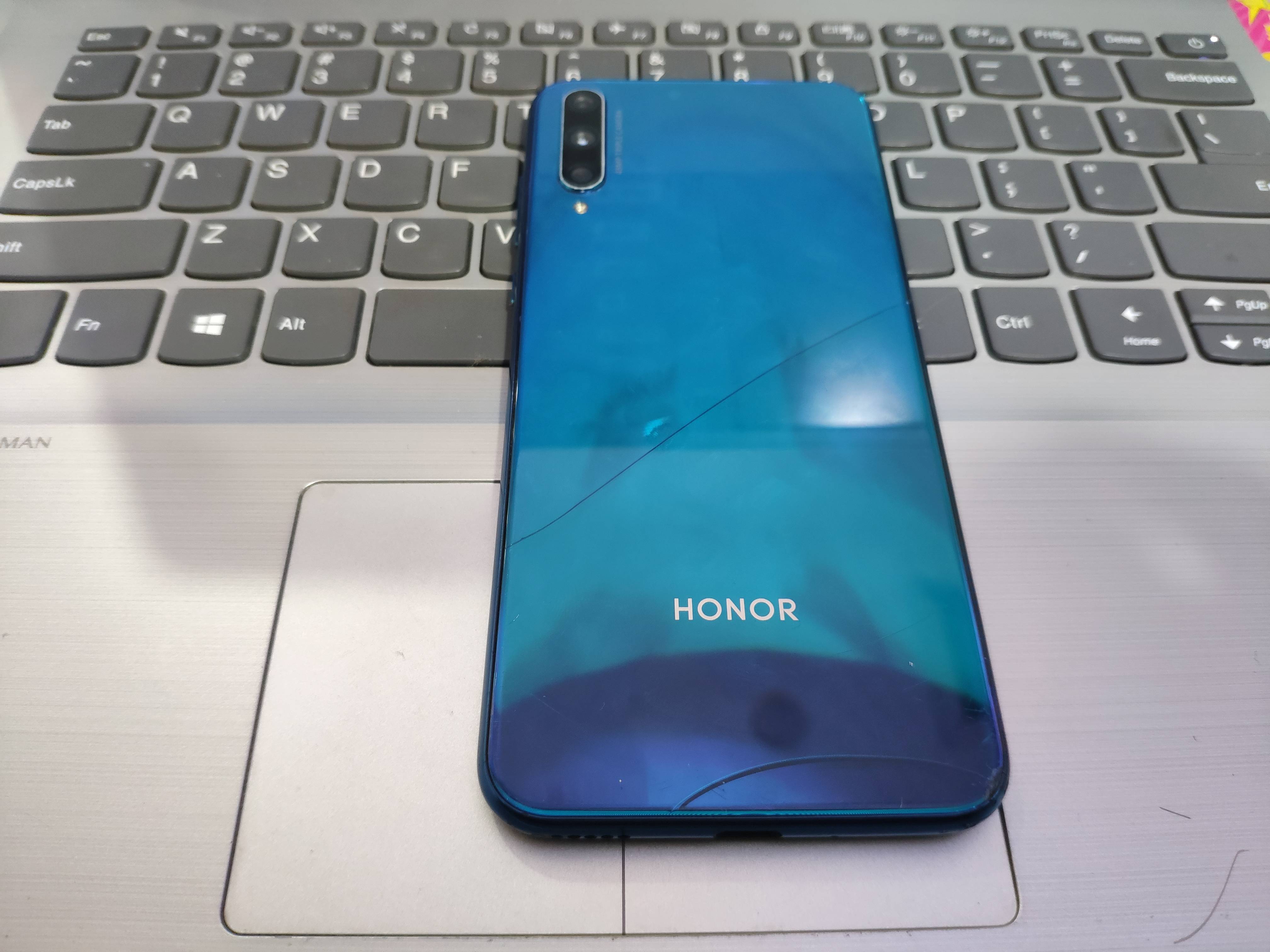 华为荣耀 20青春 6 64 换屏花机